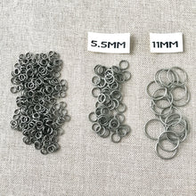 Load image into Gallery viewer, Antique Silver Jump rings - 4mm 5mm and 11mm - Antiqued Silver - Package of 171 Jumprings - The Attic Exchange