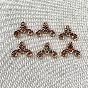 Fancy Connectors - Antiqued Copper - 12mm x 16mm - Package of 6 Links - The Attic Exchange