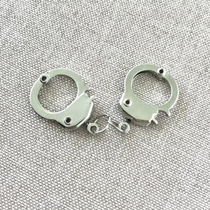 Silver Plated Handcuff Link Charms - 17mm x 20mm - Silver Plated - Package of 2 Charms - The Attic Exchange