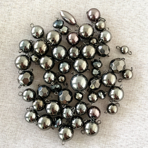 Gunmetal Acrylic Bead Link Dangle Mix - Round - Mixed Sizes - Package of 52 Pieces - The Attic Exchange
