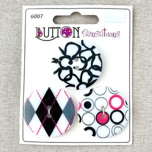 Black and White 6007 - Button Sensations - 2 Hole - Black White Pink