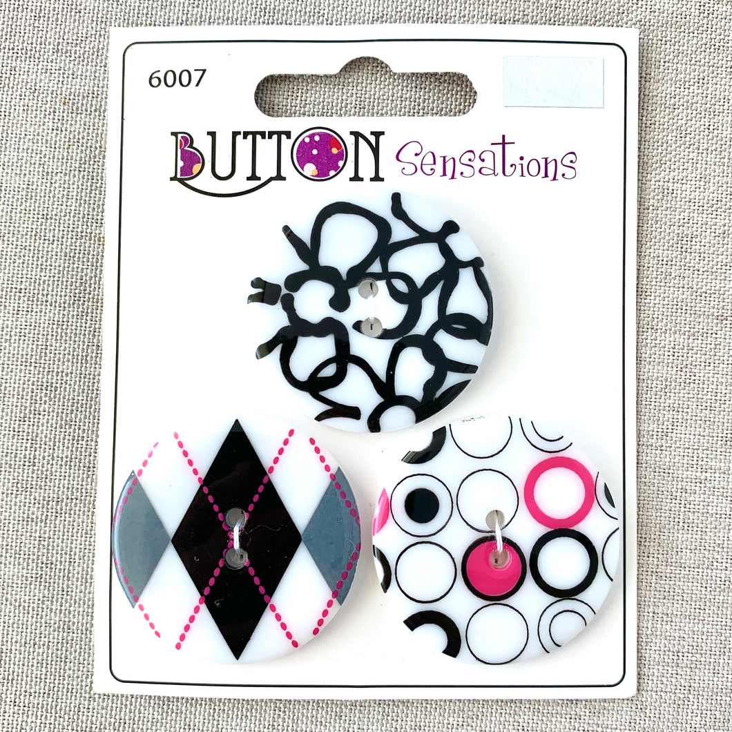 Black and White 6007 - Button Sensations - 2 Hole - Black White Pink