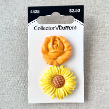Load image into Gallery viewer, 4428 Antique Flower - Collectors Buttons - 1 Hole Shank Buttons - 25mm 32mm - Orange Yellow