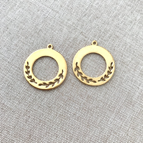 Gold Plated Vine Circle Charms - Gold Plated - Vine Leaves - Nature - Package of 2 Charms - The Attic Exchange