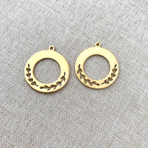 Gold Plated Vine Circle Charms - Gold Plated - Vine Leaves - Nature - Package of 2 Charms - The Attic Exchange