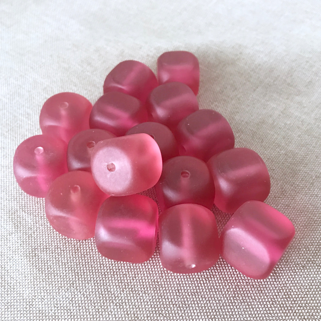 Fuchsia Cube Square Resin Beads - 16mm - Square Cube - Transparent Matte Fuchsia Pink - Package of 16 Beads - The Attic Exchange